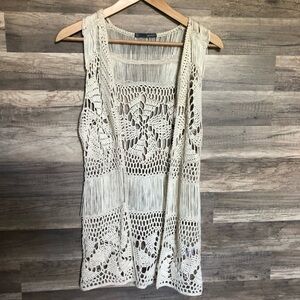 Boho Crochet Sleeveless Vest in Cream XS